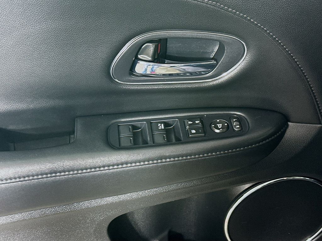 Used 2019 Gray Honda EX-L image 24