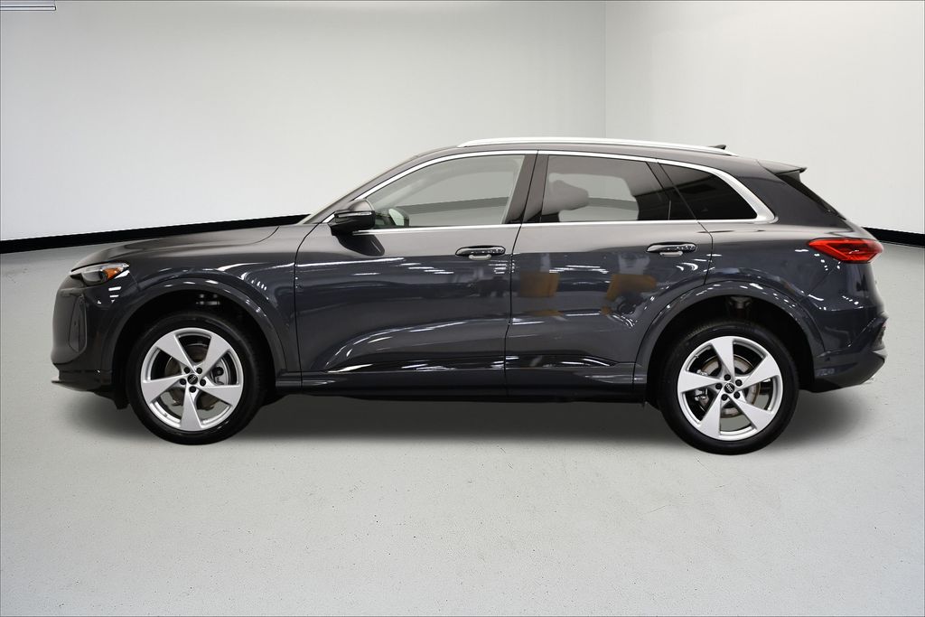 Thumbnail: 2025 Audi Q5 - 2