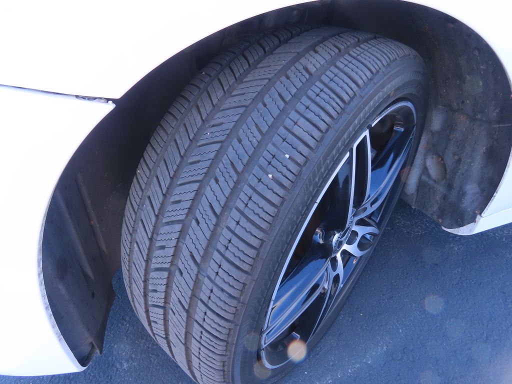 Thumbnail: 2019 Mercedes-Benz E-Class - 14