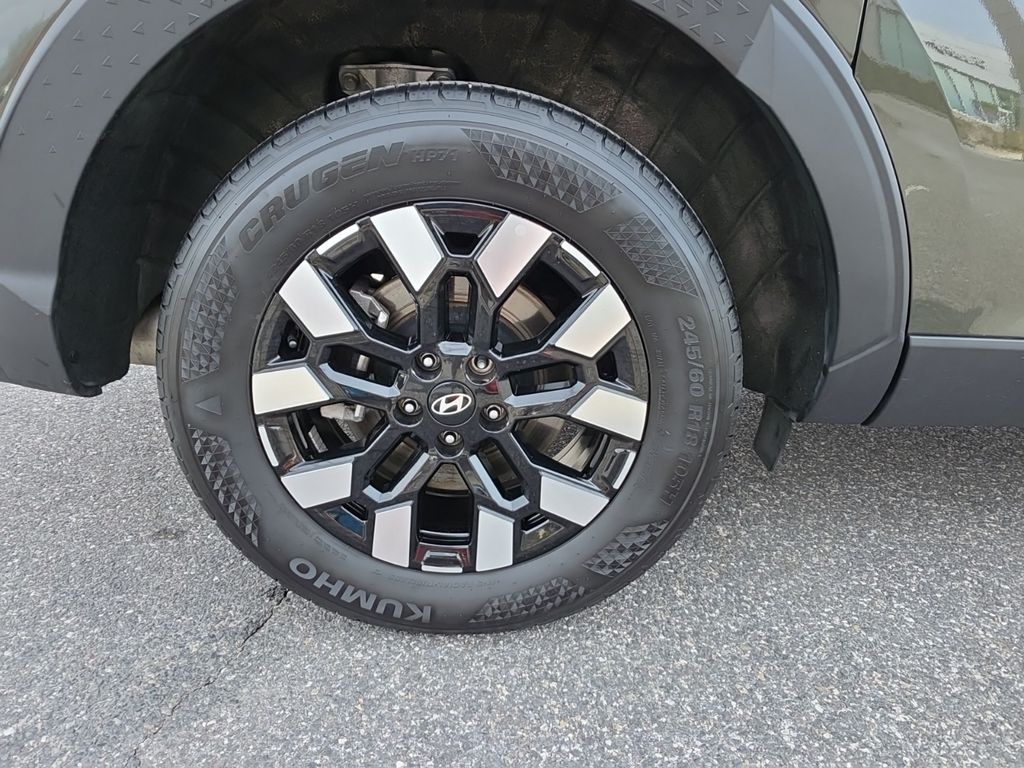 Used 2025 Green Hyundai SEL image 26