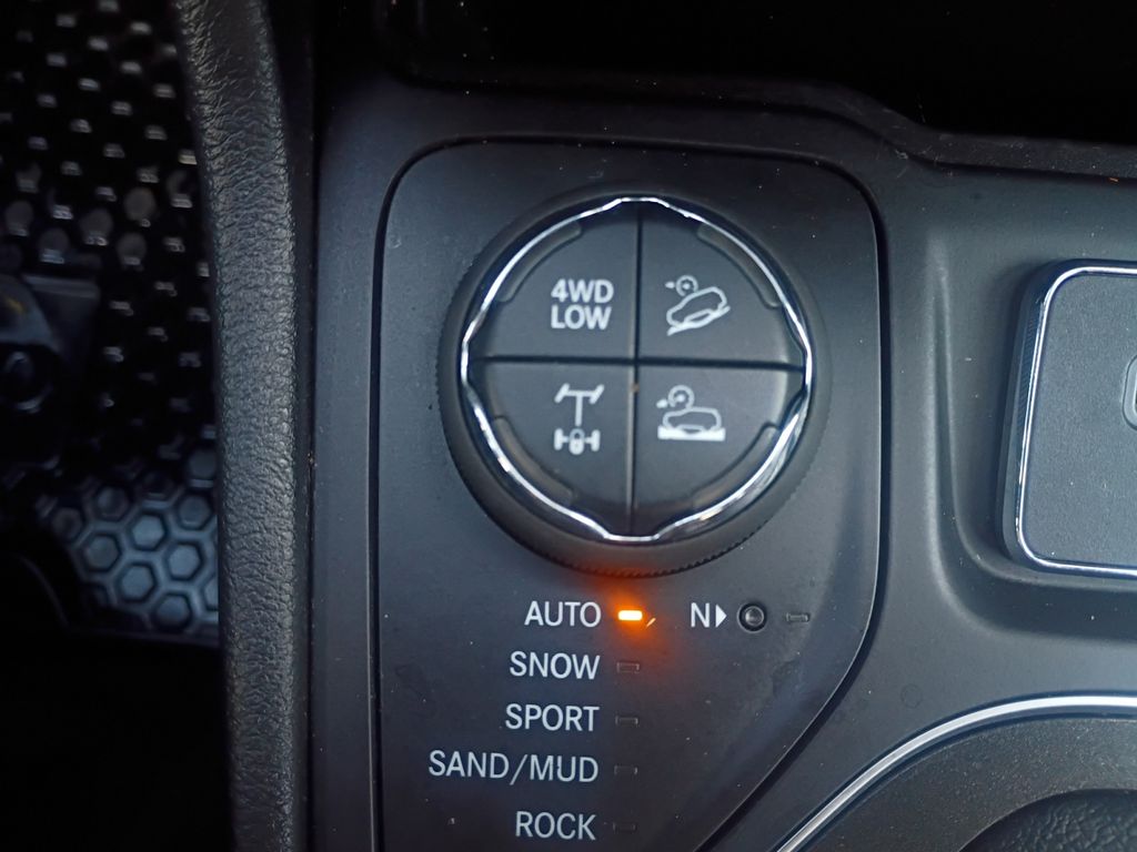 Used Car 2021 Jeep Cherokee  Trailhawk For Sale Under $25,000 In Austin, Texas