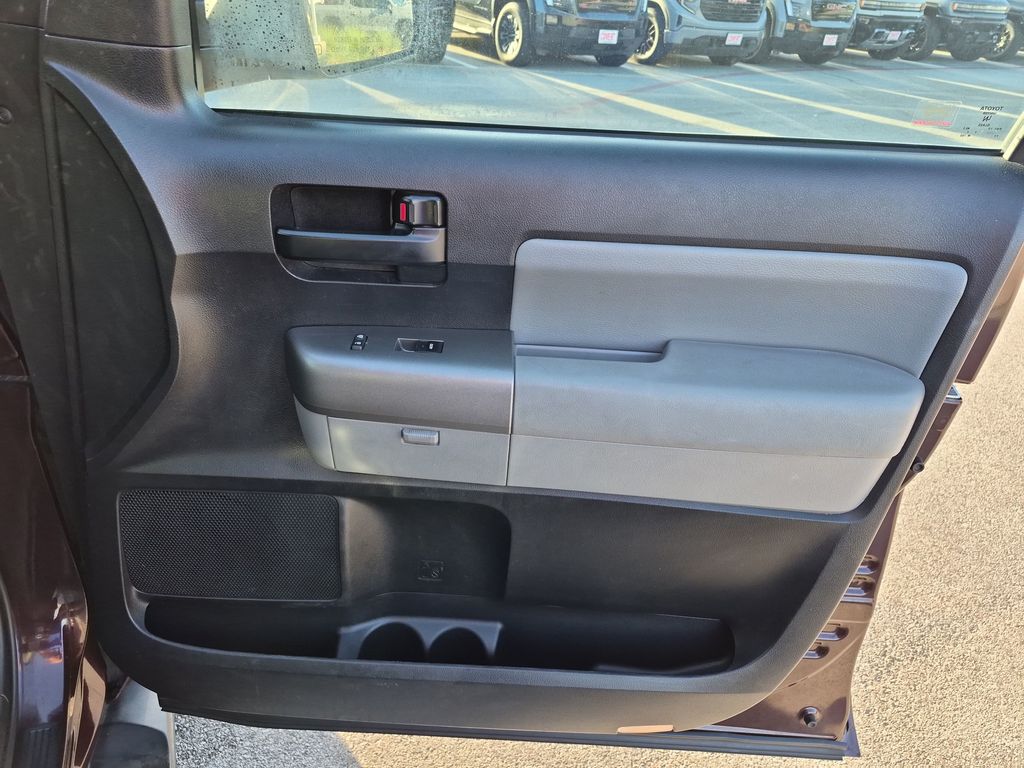 Used Car 2016 Toyota Sequoia  Sr5 For Sale Under $30,000 In Austin, Texas