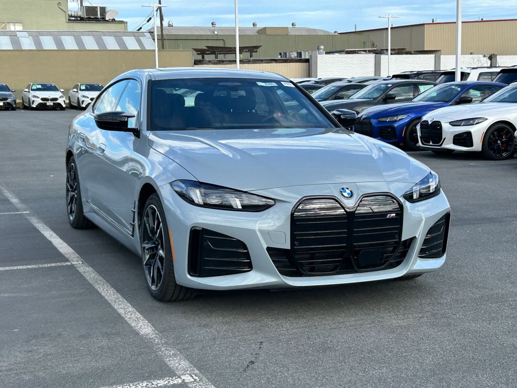 Thumbnail: 2026 BMW i4 - 7