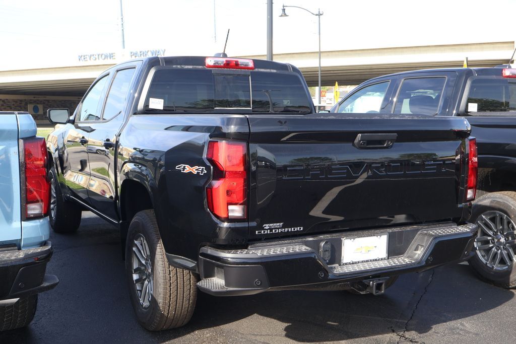 Thumbnail: 2026 Chevrolet Colorado - 4