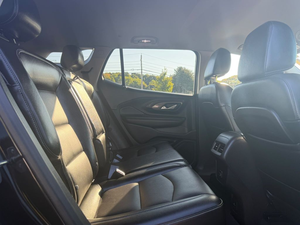 Used 2024 GMC Terrain SUV