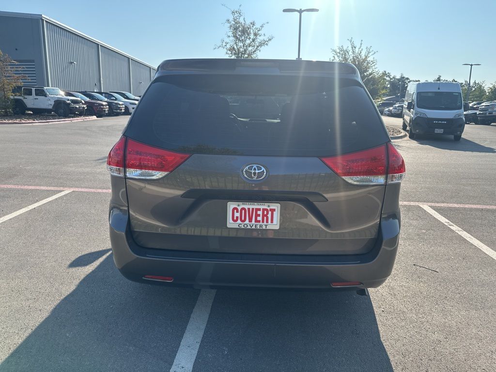 2012 Toyota Sienna  Le In Austin, Texas