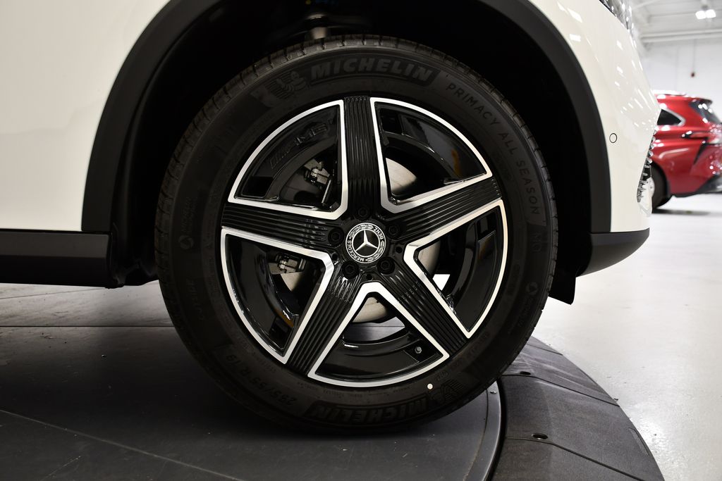 Thumbnail: 2026 Mercedes-Benz GLC - 16