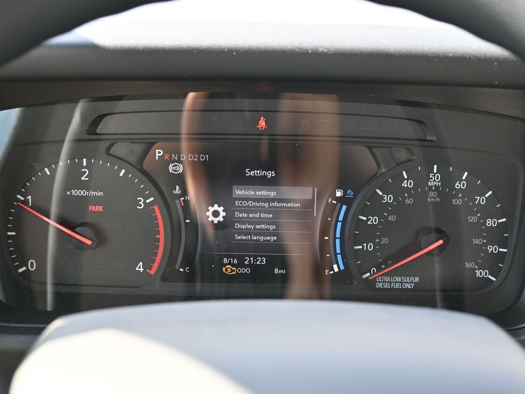 2025 Isuzu NPR XD 