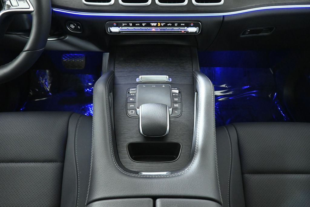 Thumbnail: 2026 Mercedes-Benz GLE - 25