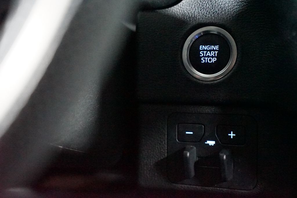 Thumbnail: 2024 Toyota Tundra - 24