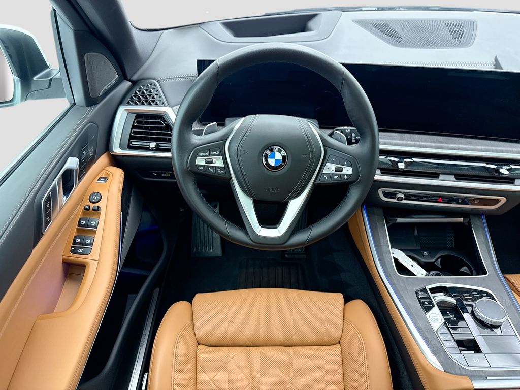Thumbnail: 2026 BMW X5 - 10