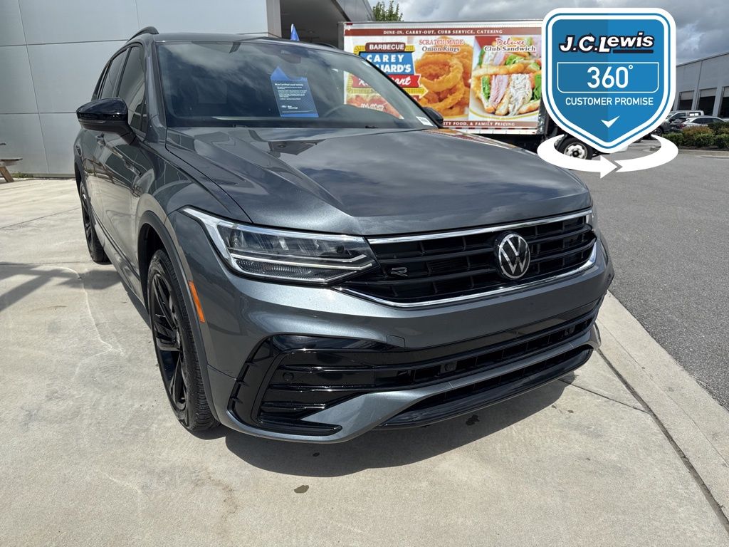 2023 Volkswagen Tiguan SE R-Line Black