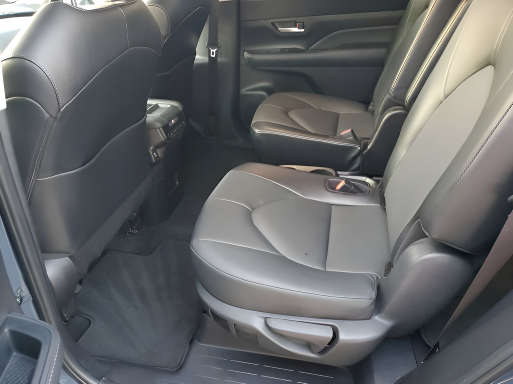 Used Car 2024 Toyota Grand Highlander  Xle For Sale Under $40,000 In Austin, Texas