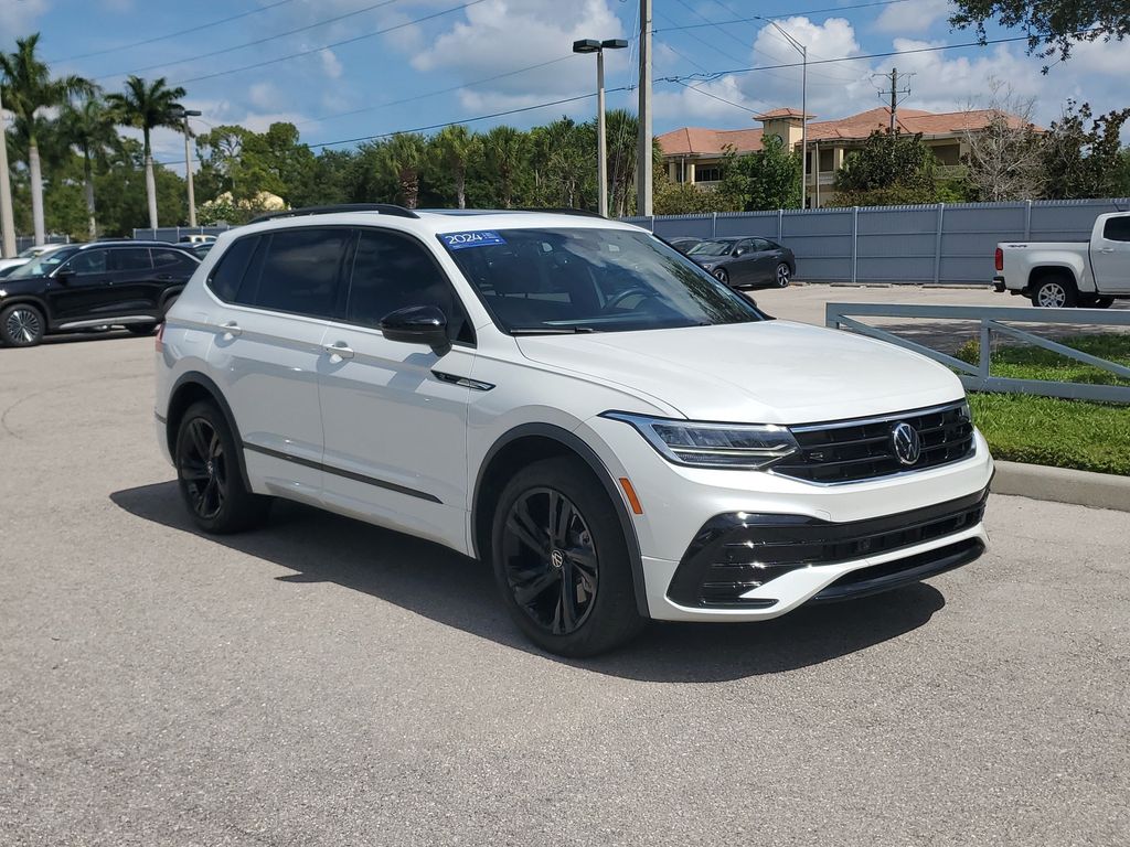  2024 Volkswagen Tiguan SE R-Line Black FWD   
