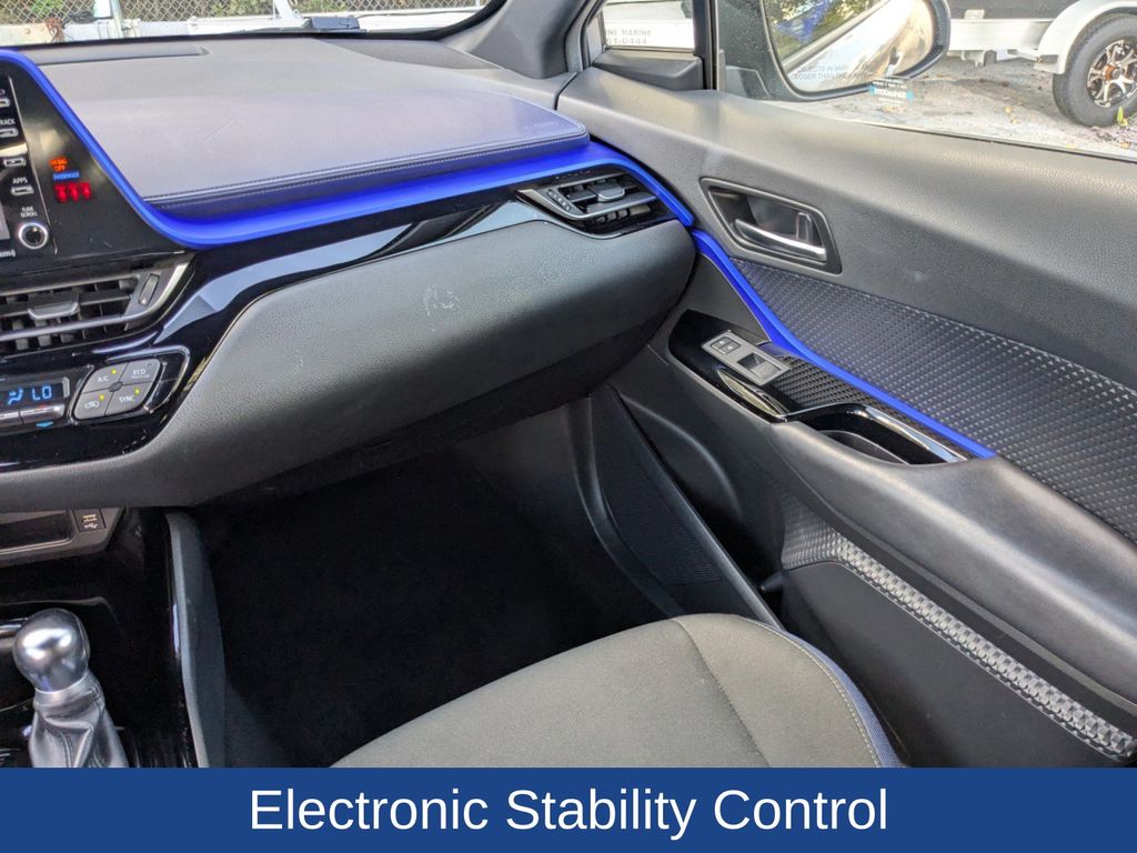 2020 Toyota C-HR XLE