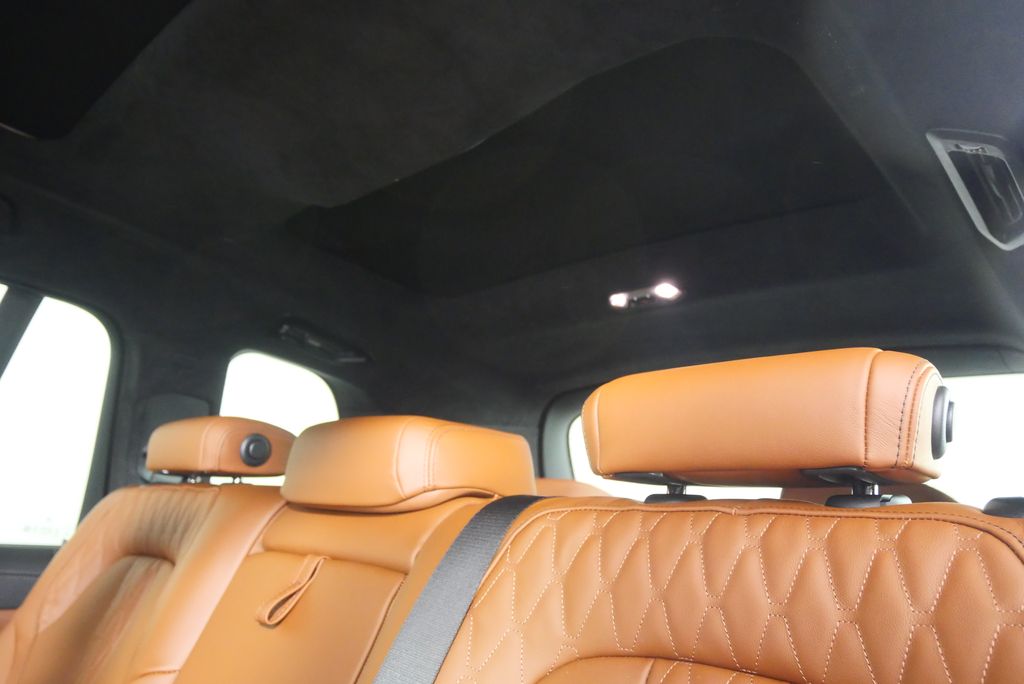 Thumbnail: 2026 BMW X7 - 17