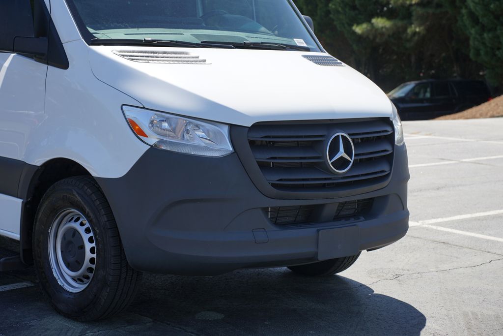 Thumbnail: 2024 Mercedes-Benz Sprinter - 4