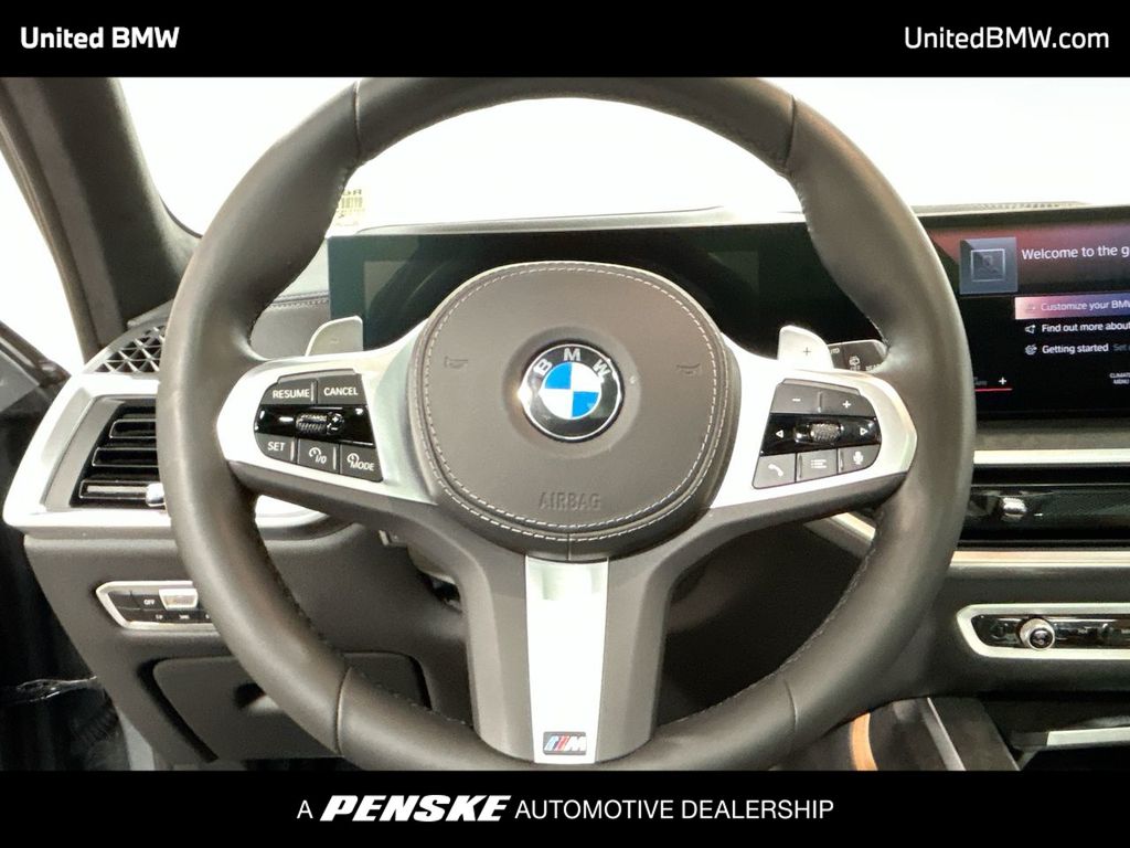 Thumbnail: 2023 BMW X7 - 14