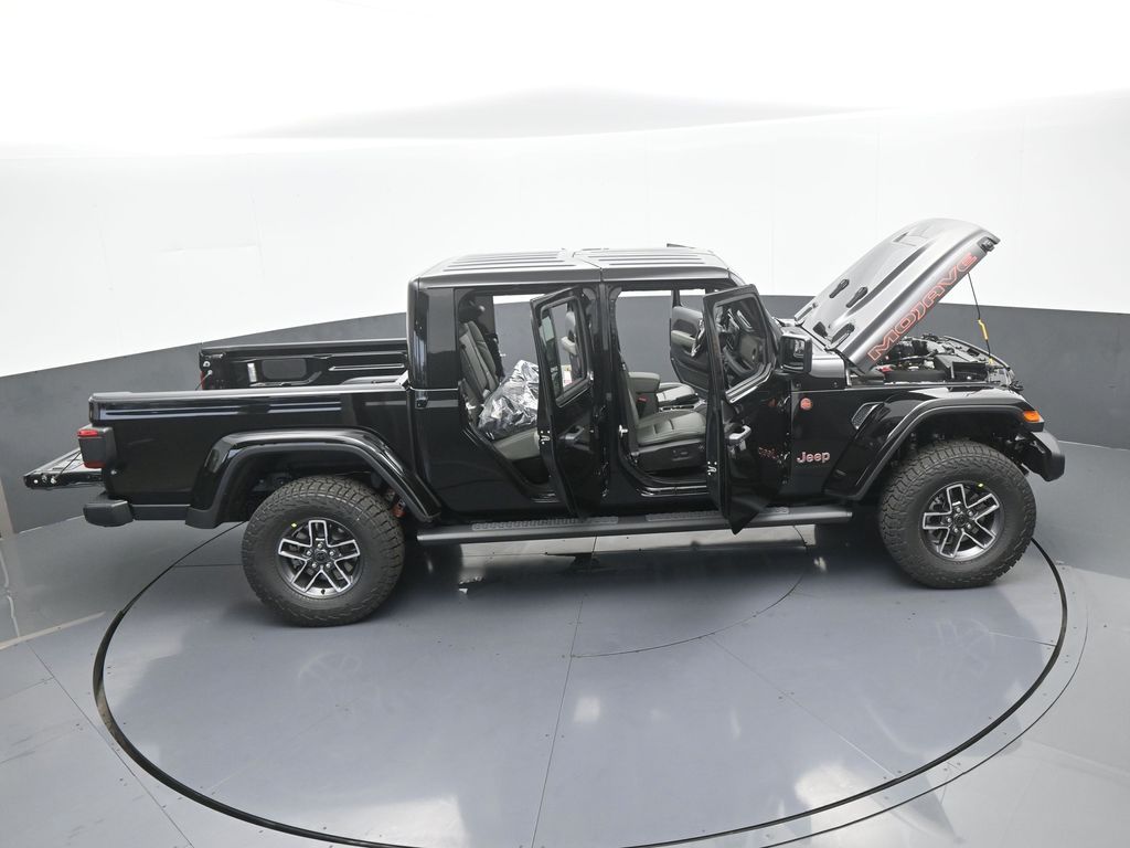 New 2026 black clearcoat Jeep Mojave image 58