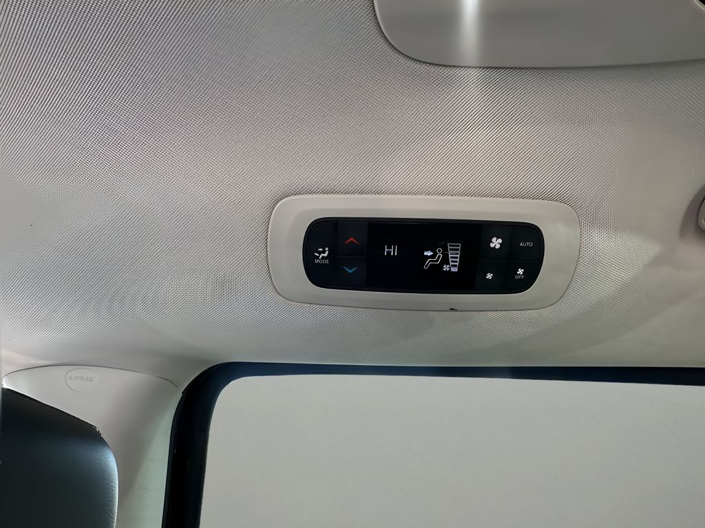 Used 2024 Chrysler Pacifica Hybrid Van
