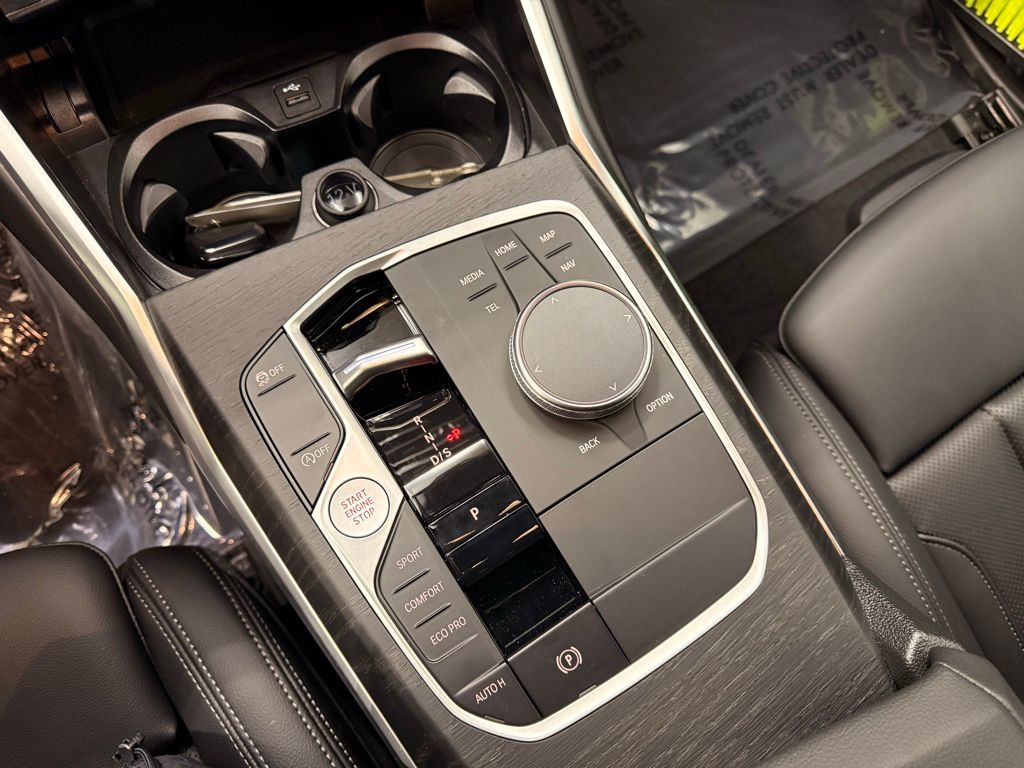 Thumbnail: 2023 BMW 3 Series - 18