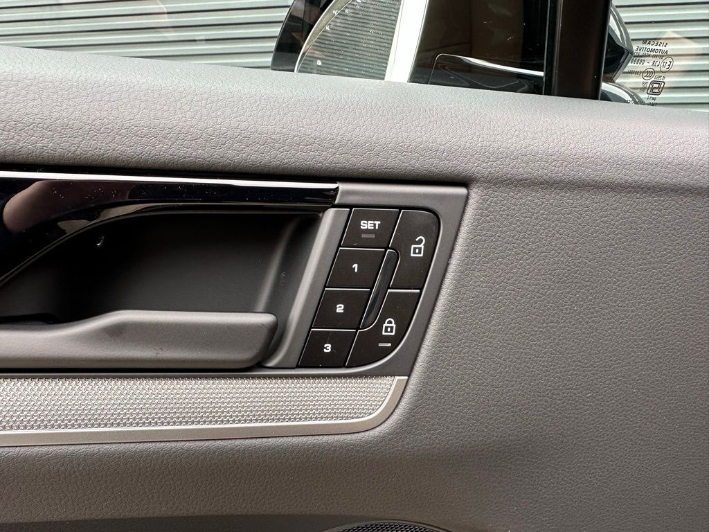 Thumbnail: 2026 Porsche  - 21