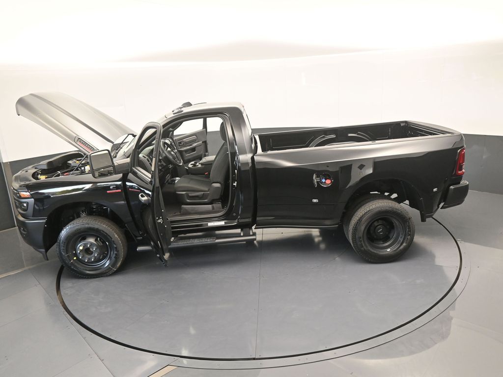 New 2026 Diamond Black Crystal Pearlcoat Ram Tradesman image 52