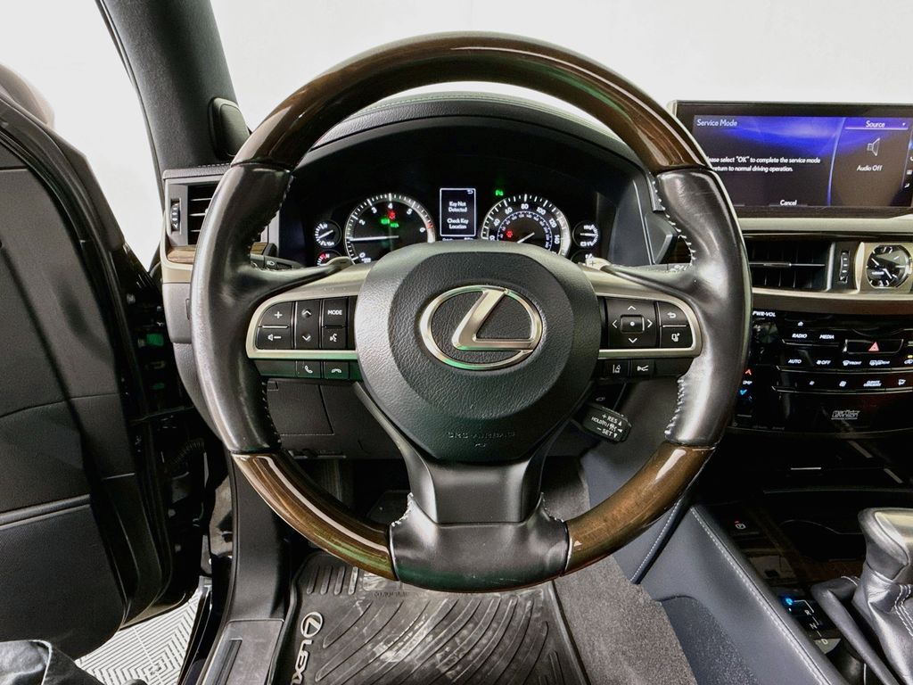 Thumbnail: 2021 Lexus LX - 11