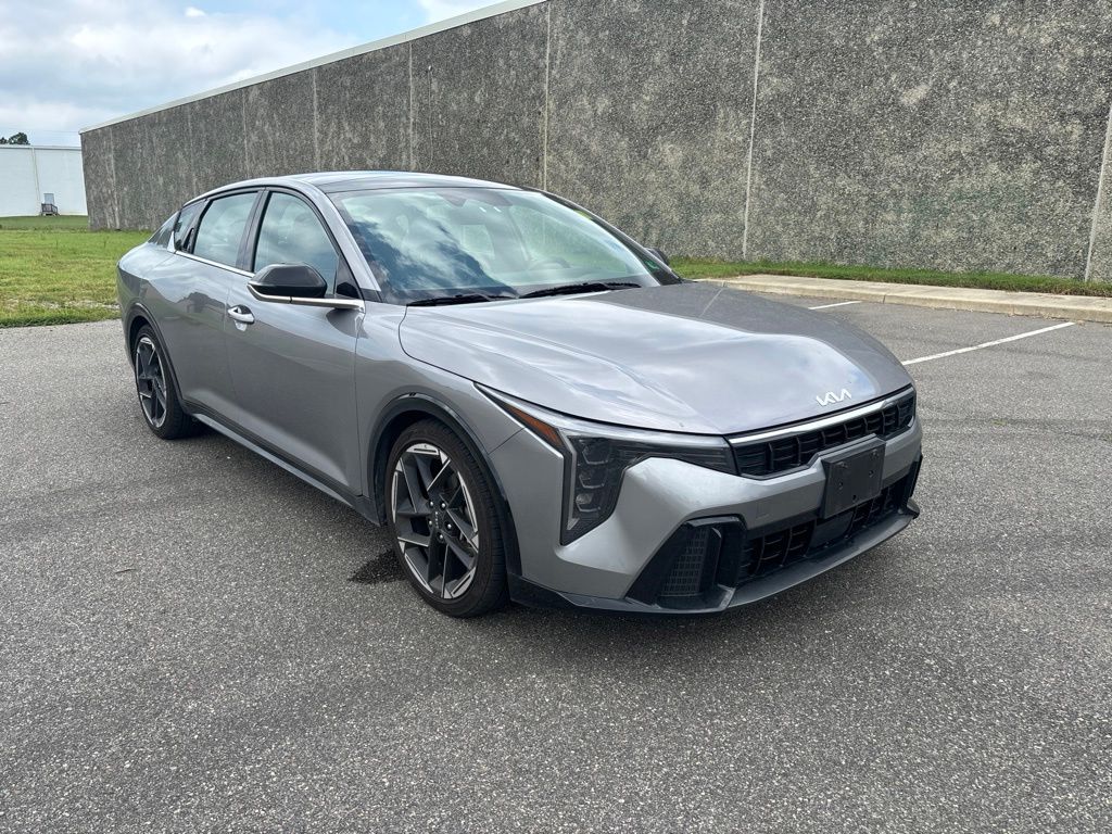Steel Gray 2025 Kia K4 Sedan Front-Wheel Drive Continuously Variable Transmission