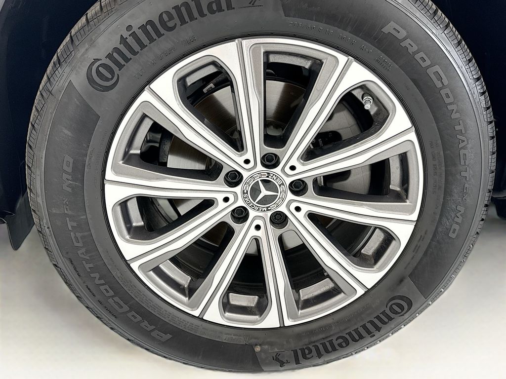 Thumbnail: 2026 Mercedes-Benz GLC - 28