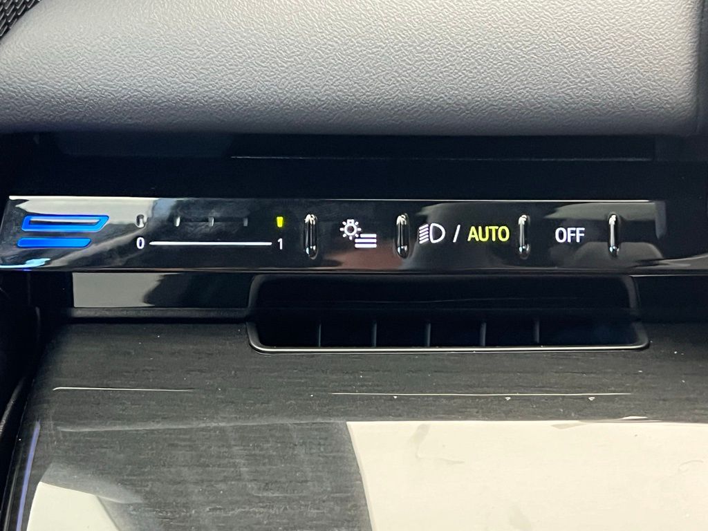 2025 BMW 5 Series 530i xDrive 20