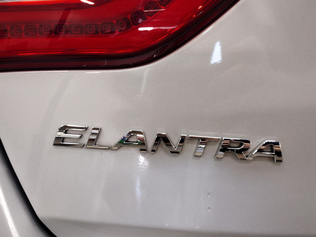 2016 Hyundai Elantra GT Base