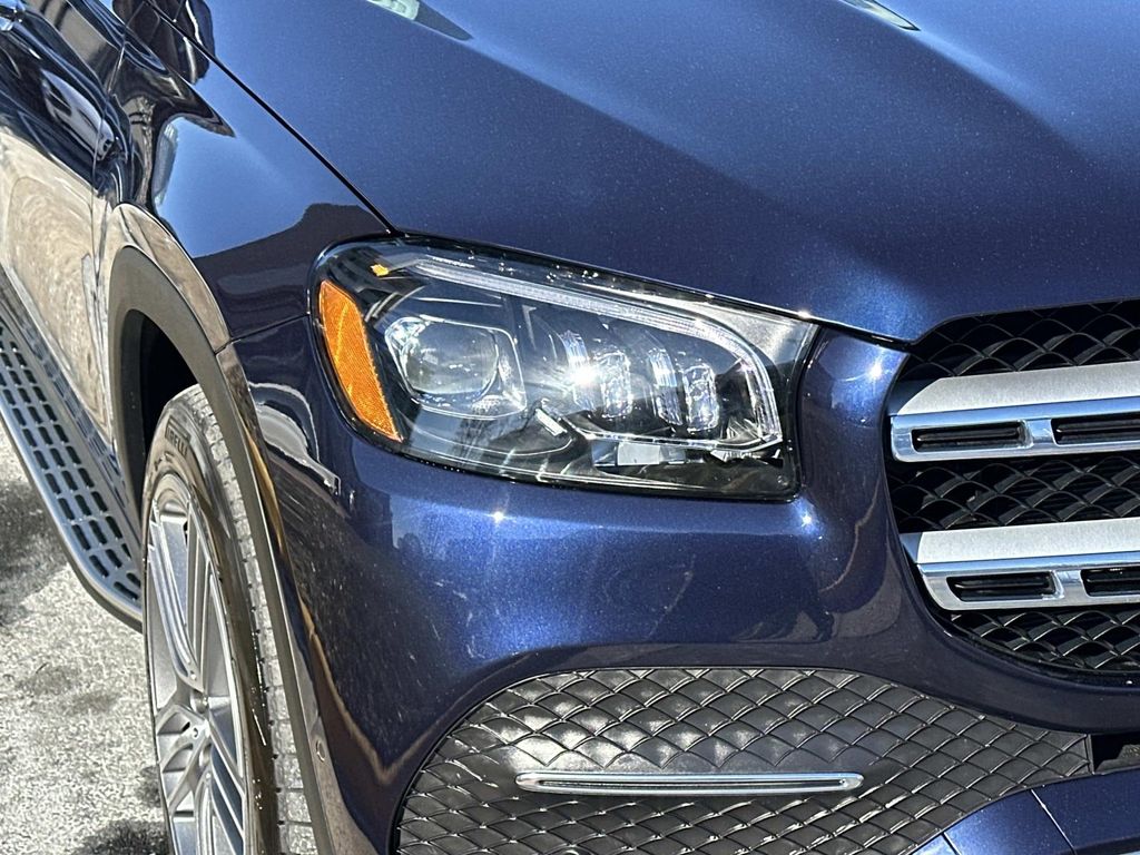 Thumbnail: 2022 Mercedes-Benz GLS - 4