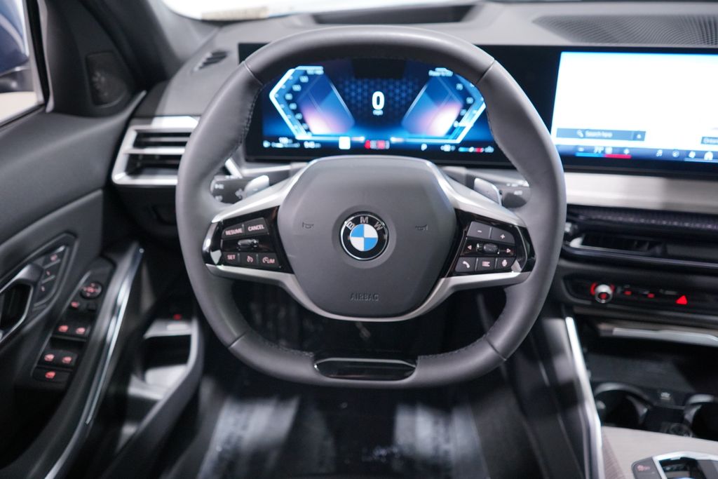 Thumbnail: 2026 BMW 3 Series - 10