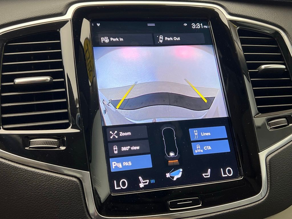Thumbnail: 2022 Volvo XC90 - 16