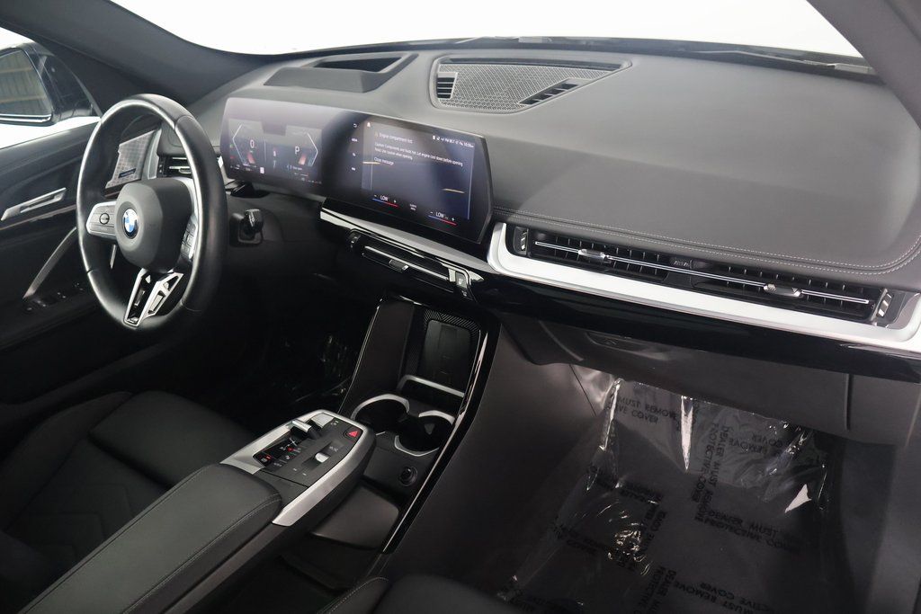 Thumbnail: 2023 BMW X1 - 9