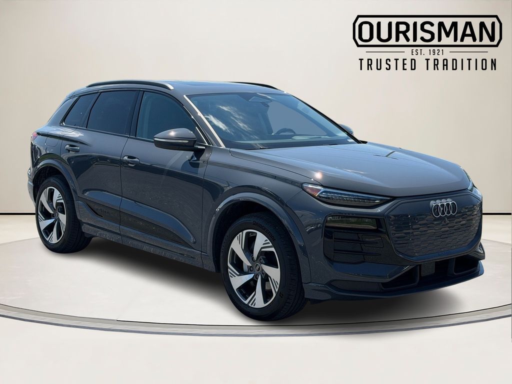  2025 Audi Q6 e-tron quattro Premium Plus   