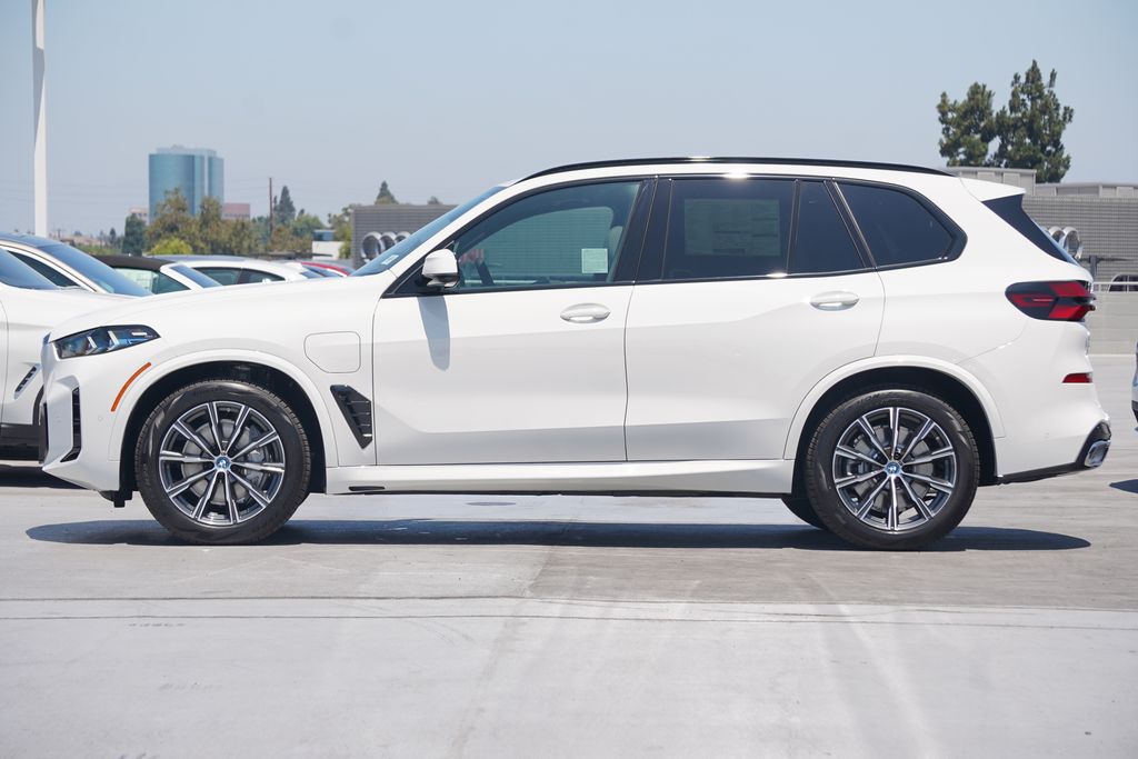 2025 BMW X5 xDrive50e 4