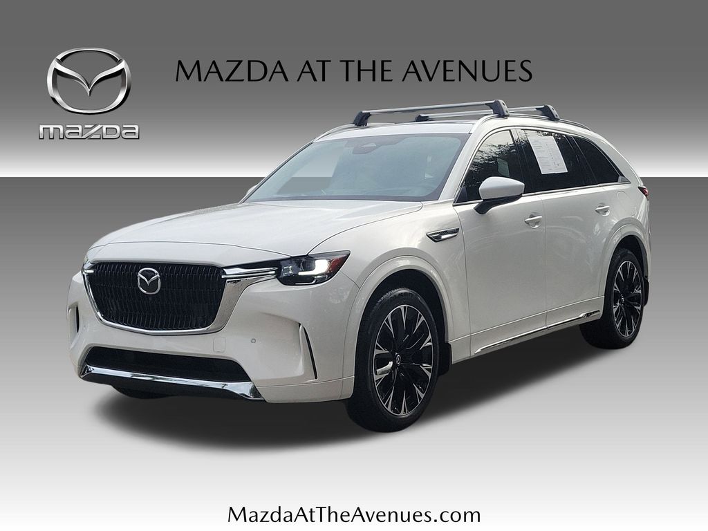 2025 Mazda CX-90 Premium Package's photo