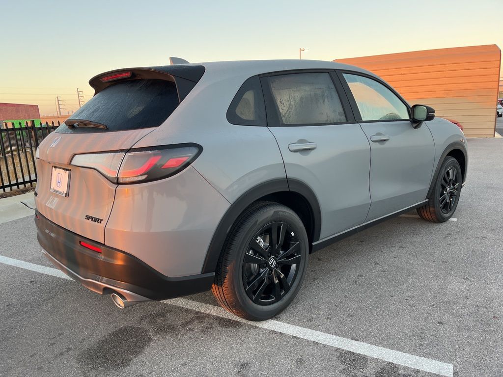 Thumbnail: 2026 Honda HR-V - 3