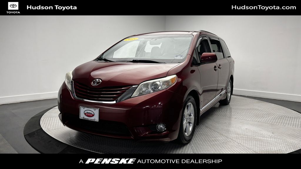 2015 Toyota Sienna LE -
                  Jersey City, NJ