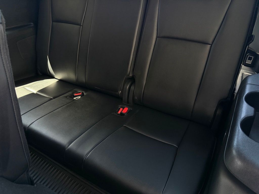 Used 2024 Toyota Highlander SUV