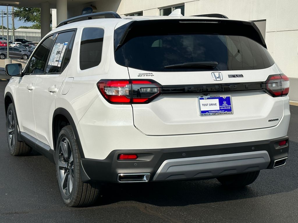 2025 Honda Pilot Touring 3