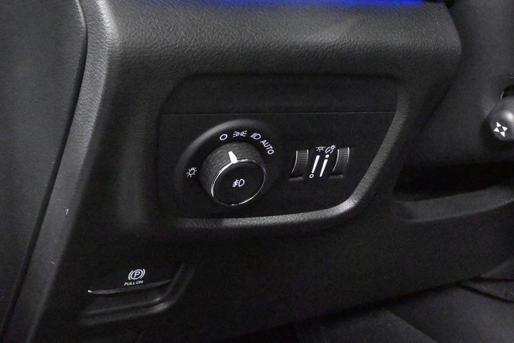 Thumbnail: 2025 Jeep Grand Cherokee L - 26