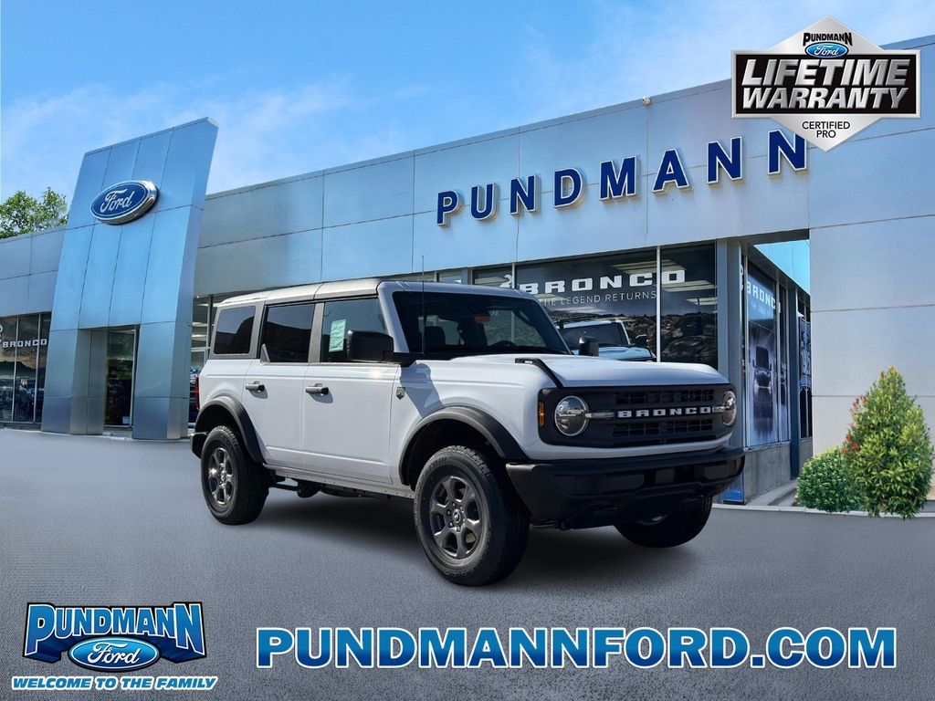 Oxford White 2026 Ford Bronco SUV / Crossover Four-Wheel Drive Automatic