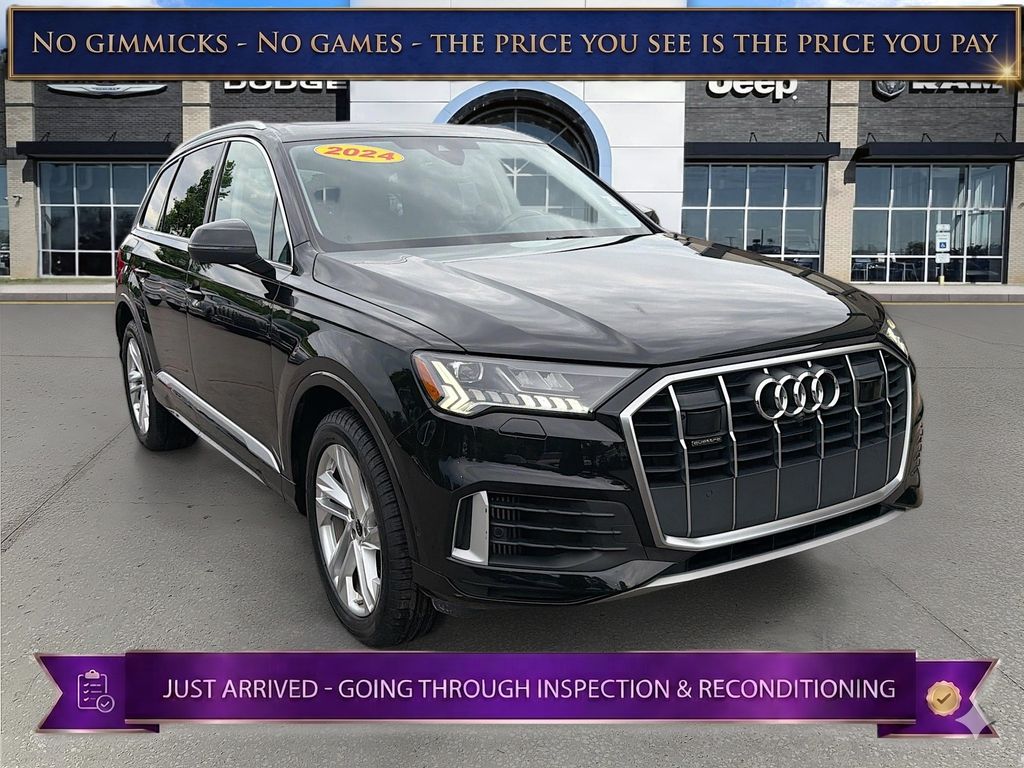 Mythos Black Metallic 2024 Audi Q7 quattro Premium Plus 55 TFSI SUV / Crossover All-Wheel Drive 8-Speed Automatic
