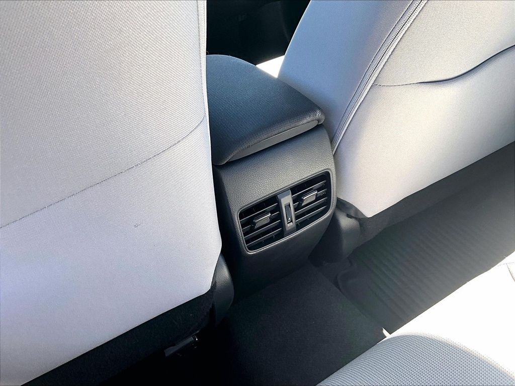 2026 Toyota Corolla Cross — photo 26