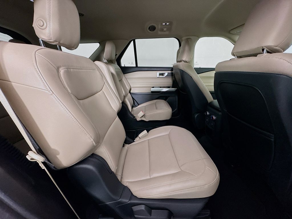 Used Car 2020 Ford Explorer  Xlt For Sale Under $20,000 In Austin, Texas