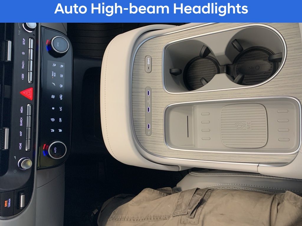 New 2026 White Hyundai Calligraphy image 10