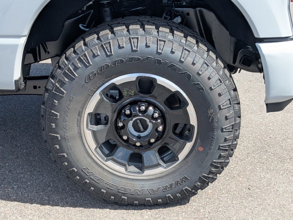 2026 Ford Super Duty F-350 SRW LARIAT